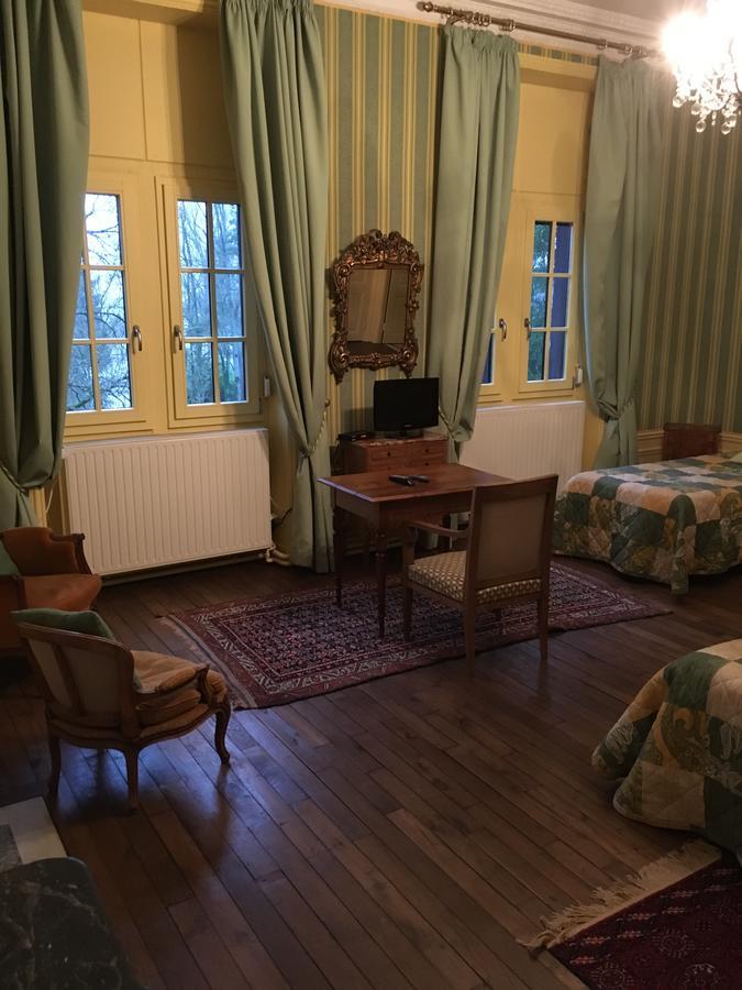 Manoir De La Graviere Bed & Breakfast Mouzon  Bagian luar foto