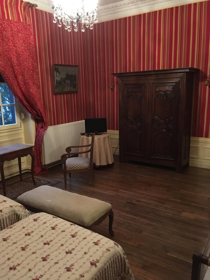 Manoir De La Graviere Bed & Breakfast Mouzon  Bagian luar foto